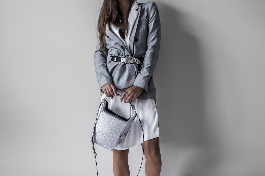 What to Wear to Look Slimmer (That Actually Works)