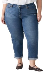 How to Style Plus-Size Boyfriend Jeans for a Chic Casual Look