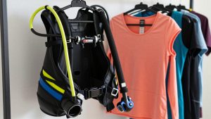 Best Buoyancy Compensators for Comfort and Control Underwater