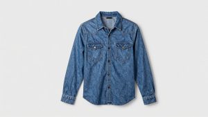 Best Denim Shirts for Women: Washes and Fits for 2026