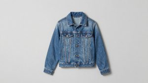Best Petite Denim Jackets in 2026: Cropped Fits